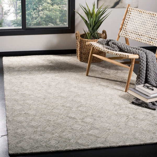 Safavieh Abstract 801 Hand Tufted Wool Rug ABT801W-8