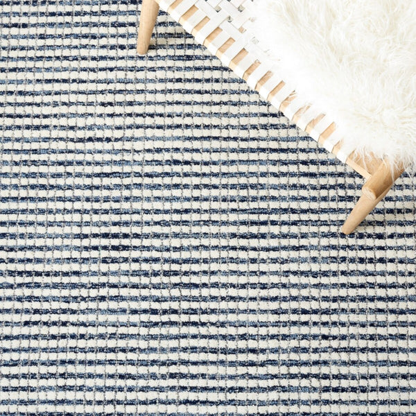 Safavieh Abstract 853 Hand Tufted Wool Contemporary Rug ABT853M-8