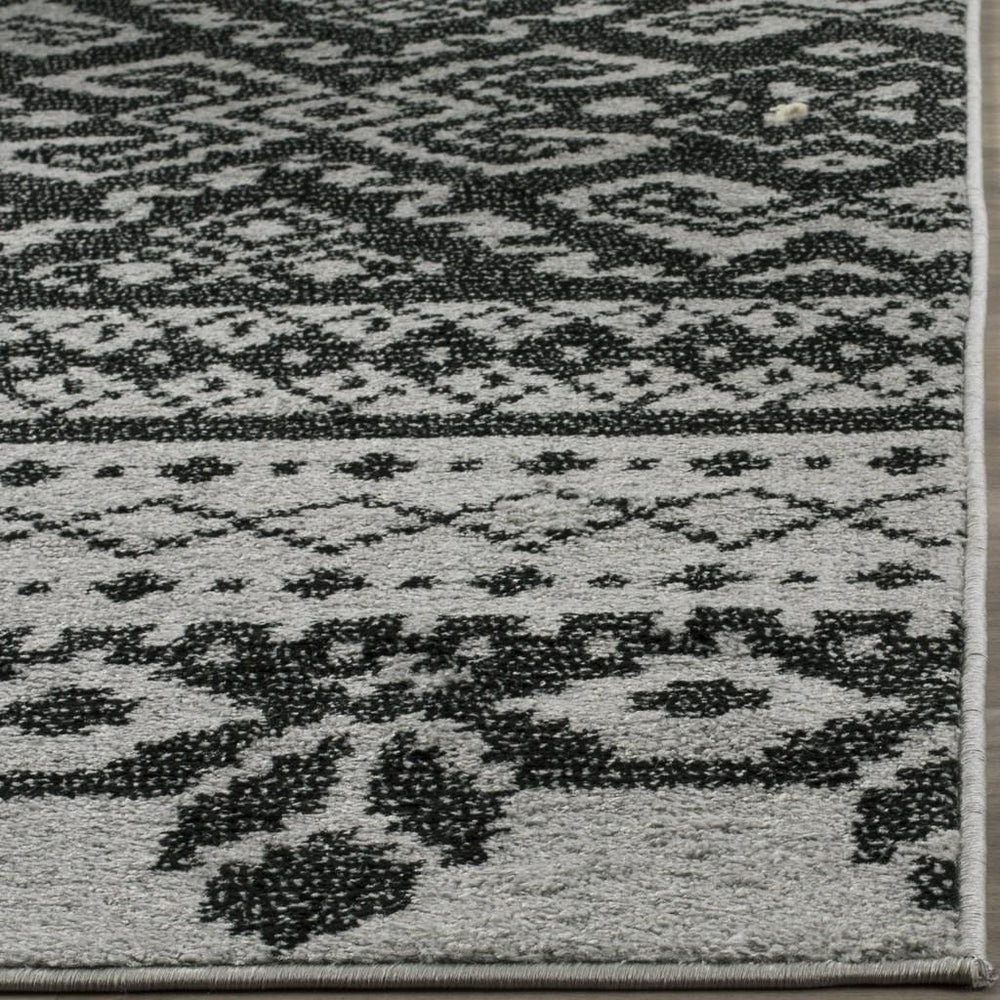 Safavieh Adirondack 107 Power Loomed 55% Polypropylene/ 40% Jute/ 5% Polyester Rug ADR107A-4SQ
