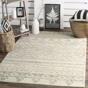 Safavieh Adirondack 107 Power Loomed 55% Polypropylene/ 40% Jute/ 5% Polyester Rug ADR107B-4SQ