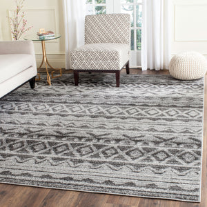 Safavieh Adirondack 119 Power Loomed 55% Polypropylene/ 40% Jute/ 5% Polyester Rug ADR119N-4SQ