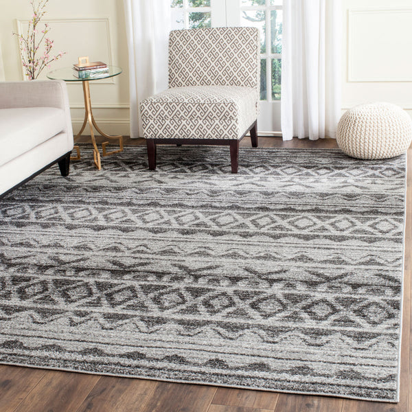 Safavieh Adirondack 119 Power Loomed 55% Polypropylene/ 40% Jute/ 5% Polyester Rug ADR119N-4SQ