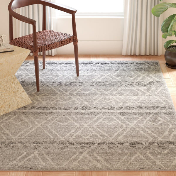 Safavieh Adirondack 124 Power Loomed 55% Polypropylene/ 40% Jute/ 5% Polyester Rug ADR124B-4