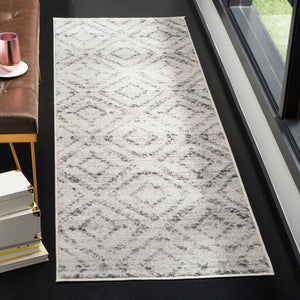 Safavieh Adirondack 131 Power Loomed 55% Polypropylene/ 40% Jute/ 5% Polyester Rug ADR131C-8SQ
