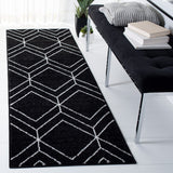 Adirondack 241 Contemporary Power Loomed Polypropylene Pile Rug Black / Ivory