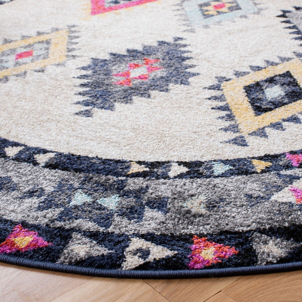 Adirondack 270  Power Loomed Polypropylene Pile Rug Ivory / Grey