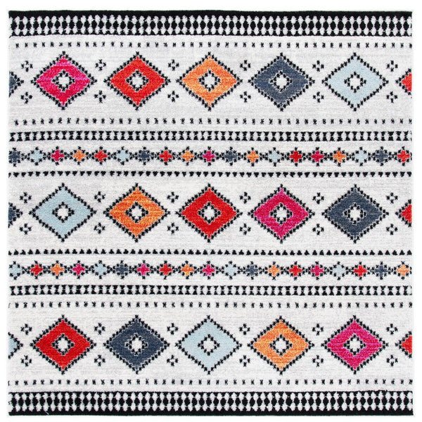 Adirondack 279  Power Loomed Polypropylene Pile Rug Light Grey / Black