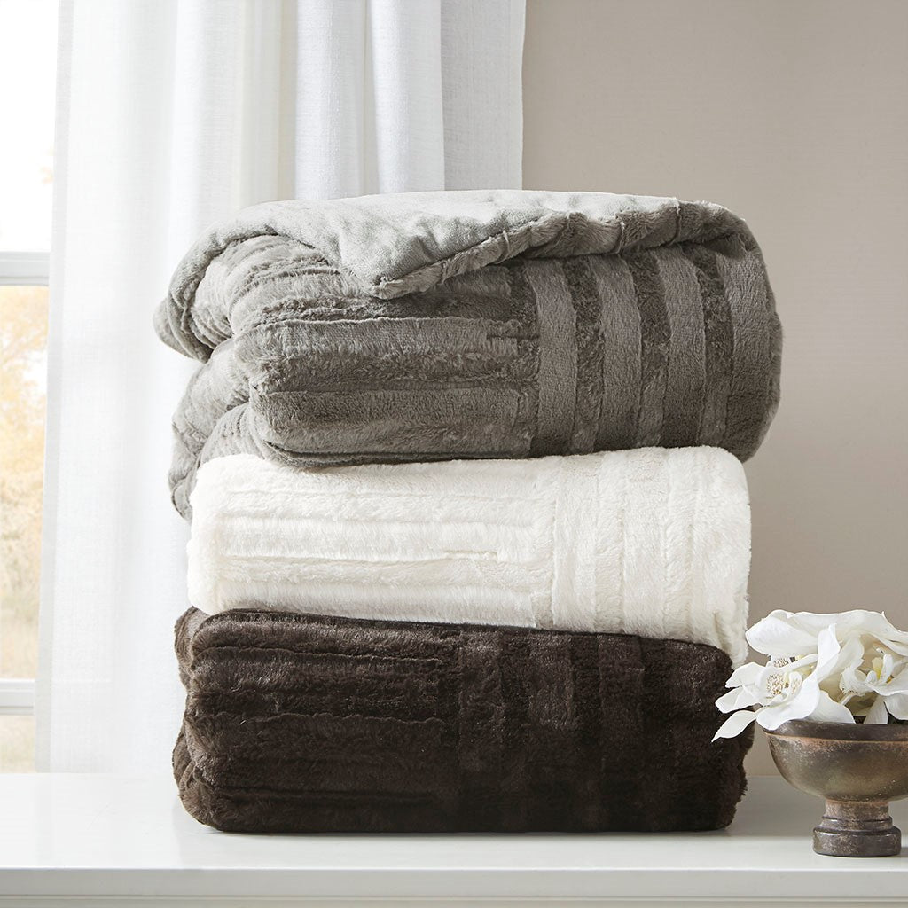 Arctic Casual 100% Polyester Solid Long Faux Fur Throw