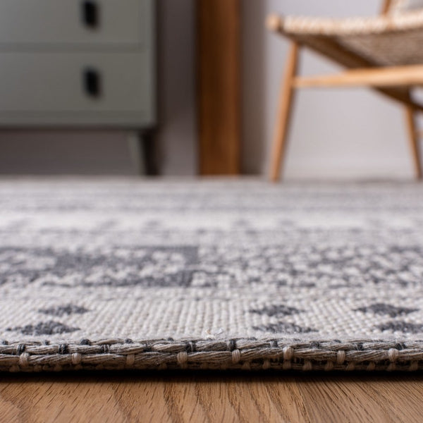 Augustine 400 Augustine 445  Power Loomed 72.7%Coton,21.3%Polyester, 6.0%Viscose Rug Anthracite / Cream
