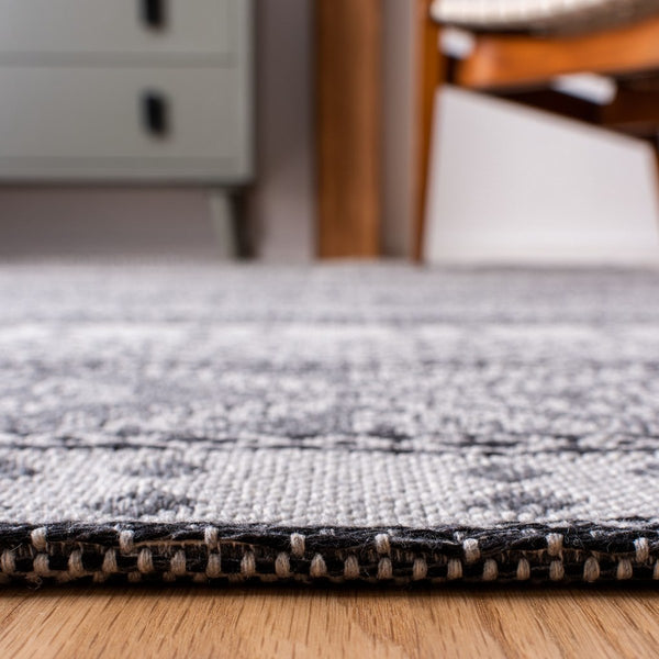 Augustine 400 Augustine 445  Power Loomed 72.0%Coton,23.9%Polyester,4.1%Viscose Rug Light Grey / Anthracite