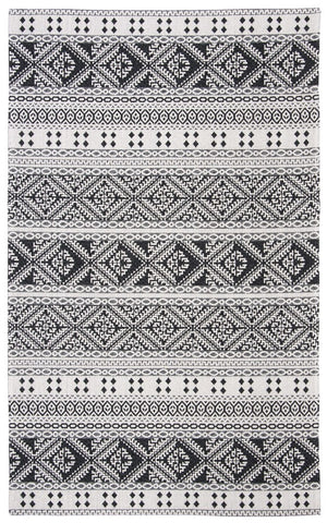 Augustine 400 Augustine 445  Power Loomed 65.3%Coton,27.4%Polyester, 7.3%Viscose Rug Black / Cream