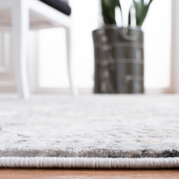 Alhambra 600 Alhambra 629 Traditional Power Loomed 60% Polypropylene, 40% Shrink Poly Rug Light Grey / Grey