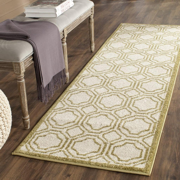 Safavieh Amherst 411 Power Loomed 67% Polypropylene 18% Fibrillated Polypropylene 8% Latex 7% Poly-cotton(warp) Rug AMT411A-3
