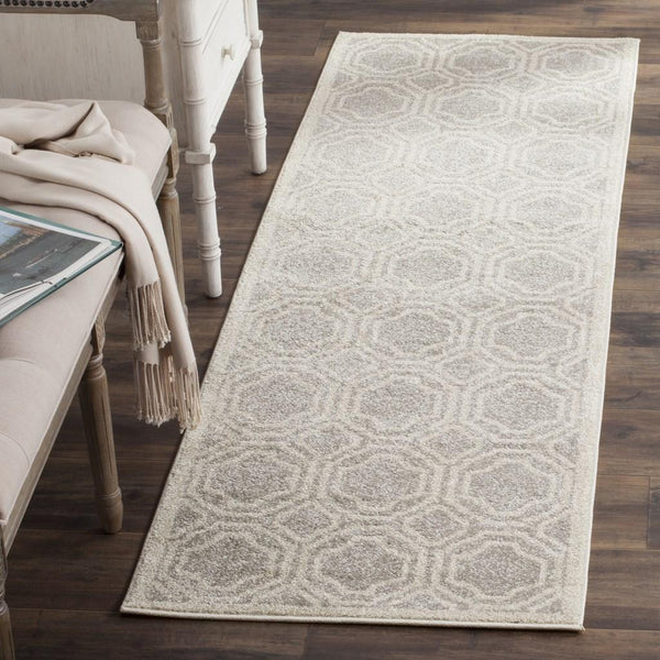 Safavieh Amherst 411 Power Loomed 67% Polypropylene 18% Fibrillated Polypropylene 8% Latex 7% Poly-cotton(warp) Rug AMT411B-29