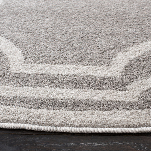 Safavieh Amherst 411 Power Loomed 67% Polypropylene 18% Fibrillated Polypropylene 8% Latex 7% Poly-cotton(warp) Rug AMT411C-3