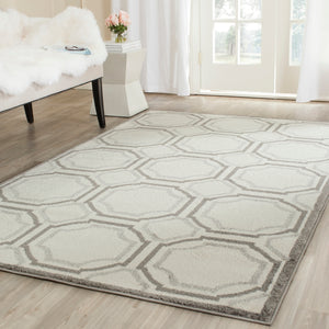 Safavieh Amherst 411 Power Loomed 67% Polypropylene 18% Fibrillated Polypropylene 8% Latex 7% Poly-cotton(warp) Rug AMT411E-3