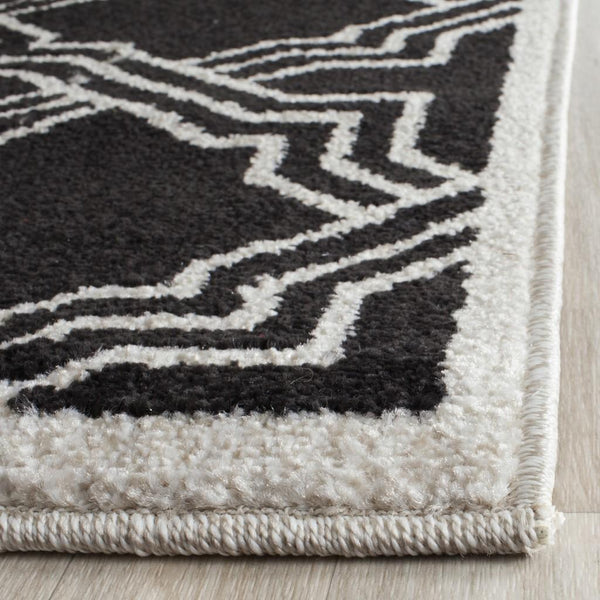Safavieh Amherst 413 Power Loomed 67% Polypropylene 18% Fibrillated Polypropylene 8% Latex 7% Poly-cotton(warp) Rug AMT413G-27
