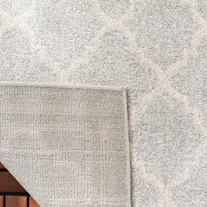 Safavieh Amherst 422 Power Loomed 65.6% Polypropylene 21% Fibrillated Polypropylene 5.9% Latex (SBR (50% Water/50% Latex))7.2% Poly-cotton(warp) Contemporary Rug AMT422B-8SQ