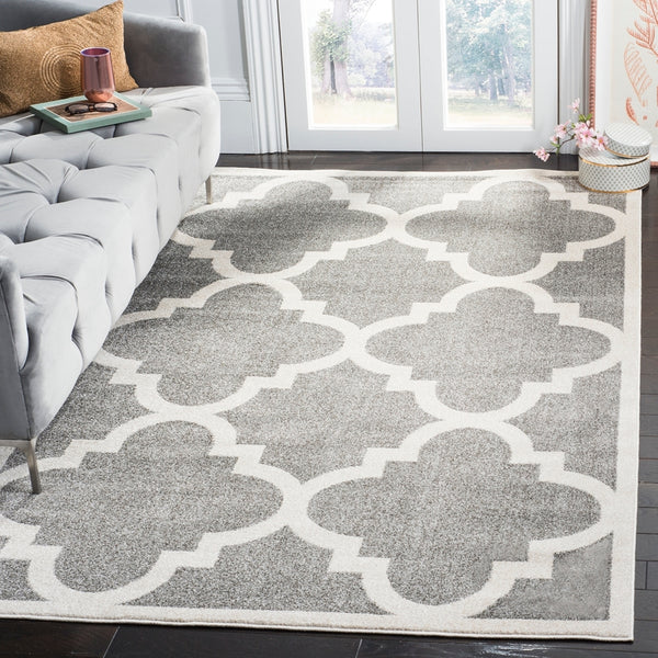 Safavieh Amherst 423 Power Loomed 67% Polypropylene 18% Fibrillated Polypropylene 8% Latex 7% Poly-cotton(warp) Rug AMT423R-3