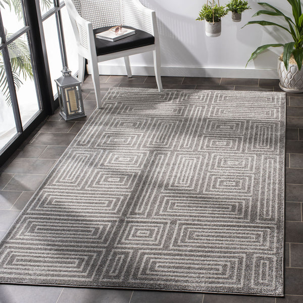 Safavieh Maze Power Loomed 67% Polypropylene 18% Fibrillated Polypropylene 8% Latex 7% Poly-cotton(warp) Rug AMT430C-4