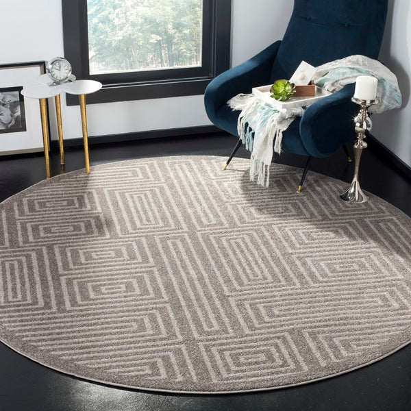 Safavieh Maze Power Loomed 67% Polypropylene 18% Fibrillated Polypropylene 8% Latex 7% Poly-cotton(warp) Rug AMT430C-4
