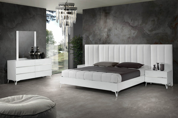 VIG Furniture Nova Domus Angela - Eastern King Italian Modern White Eco Leather Bed w/ Nightstands and Wings VGACANGELA-SET-WINGS-EK
