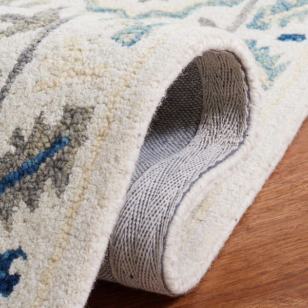 Safavieh Aspen 140 Hand Tufted 85% Wool/15% Cotton Bohemian Rug APN140A-8