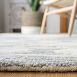 Aspen 550 Bohemian Hand Tufted 100% Wool Pile Rug Light Grey / Ivory