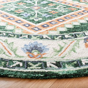 Safavieh Aspen 706 Hand Tufted Wool Bohemian Rug APN706Y-8