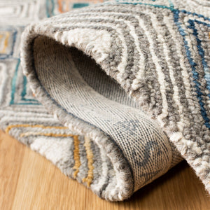 Safavieh Aspen 810 Hand Tufted Wool Bohemian Rug APN810Y-3