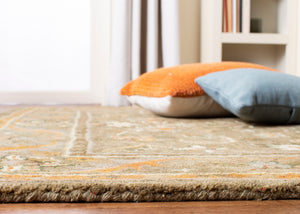 Antiquity At52  Hand Tufted Wool Pile Rug Olive / Gold