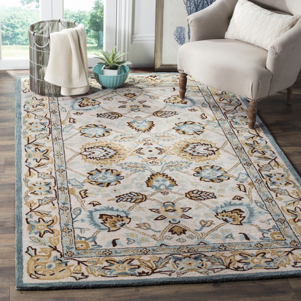 Safavieh Antiquity 812 Hand Tufted Wool Rug AT812B-4R