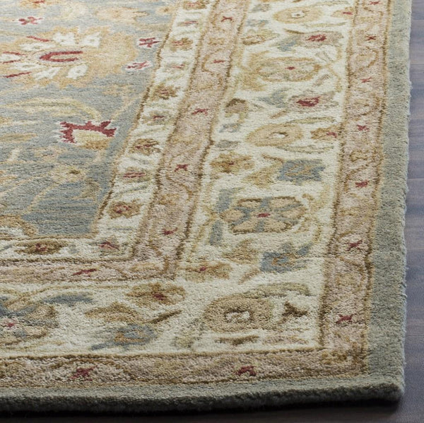 Safavieh Antiquity 822 Hand Tufted Wool Rug AT822A-4R