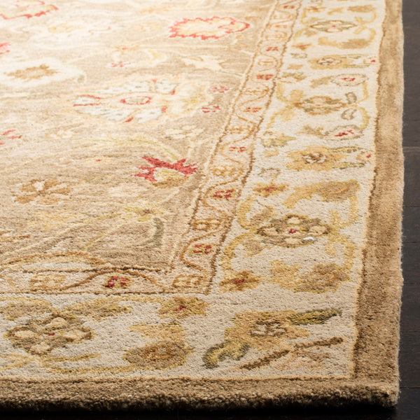 Safavieh Antiquity 822 Hand Tufted Wool Rug AT822B-4R