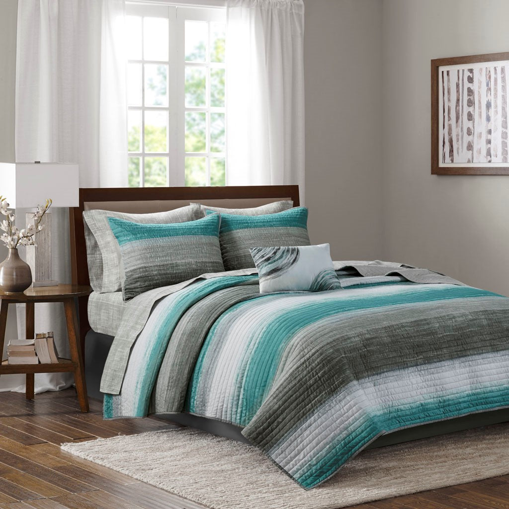 Madison Park Essentials Saben Transitional 100% Polyester Print Solid 8Pcs Coverlet Set With Cotton Sheet MPE13-808