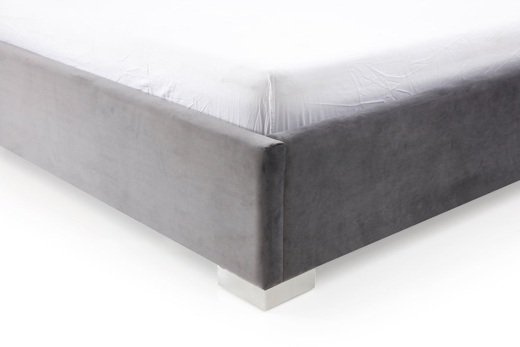VIG Furniture Modrest Audrey Modern Grey Velvet & Stainless Steel Bed VGVCBD1801-GRY
