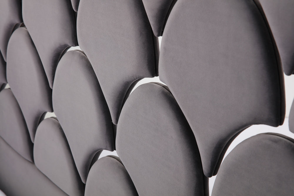 VIG Furniture Eastern King Modrest Audrey Modern Grey Velvet & Stainless Steel Bed VGVCBD1801-GRY-EK