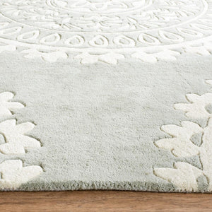Safavieh Bella 122 Hand Tufted Wool Rug BEL122A-24
