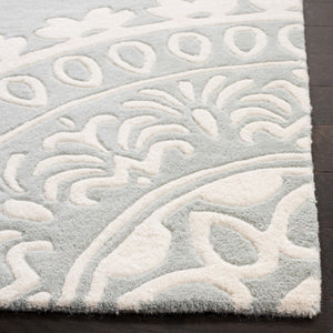 Safavieh Bella 122 Hand Tufted Wool Rug BEL122A-24