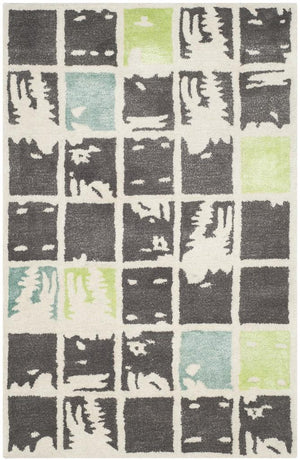 Safavieh Bella 130 Hand Tufted Wool Rug BEL130B-24