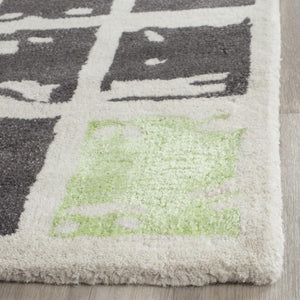 Safavieh Bella 130 Hand Tufted Wool Rug BEL130B-24