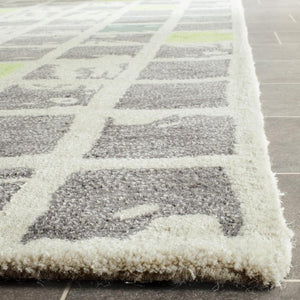 Safavieh Bella 130 Hand Tufted Wool Rug BEL130B-24