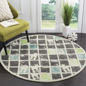 Safavieh Bella 130 Hand Tufted Wool Rug BEL130B-24