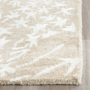 Safavieh Bella 131 Hand Tufted 50% Wool/50% Viscose Rug BEL131C-24