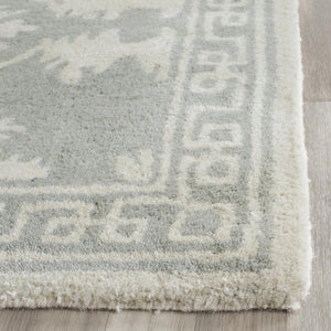 Safavieh Bella 132 Hand Tufted Wool Rug BEL132B-24