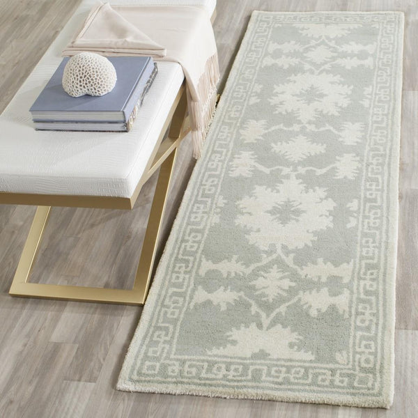Safavieh Bella 132 Hand Tufted Wool Rug BEL132B-24