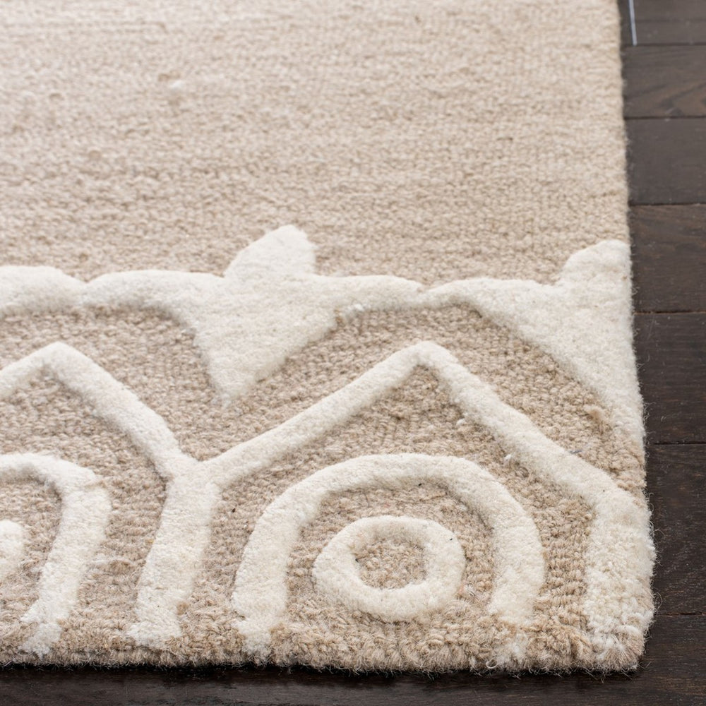 Safavieh Bella 133 Hand Tufted Wool Rug BEL133A-24