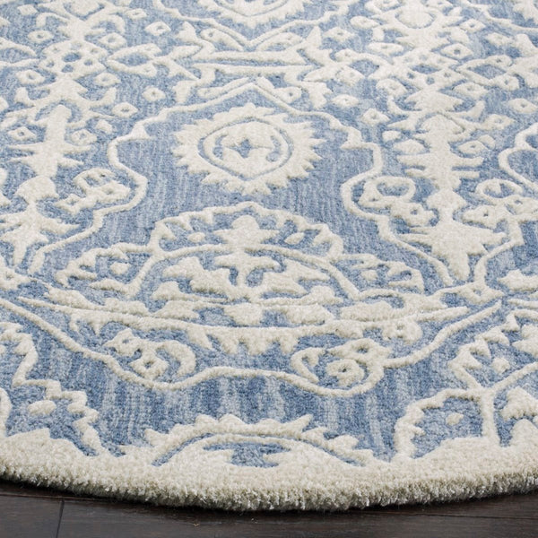 Safavieh Bella 134 Hand Tufted Wool Rug BEL134A-24