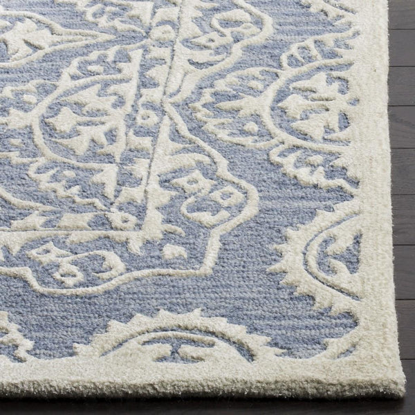 Safavieh Bella 134 Hand Tufted Wool Rug BEL134A-24