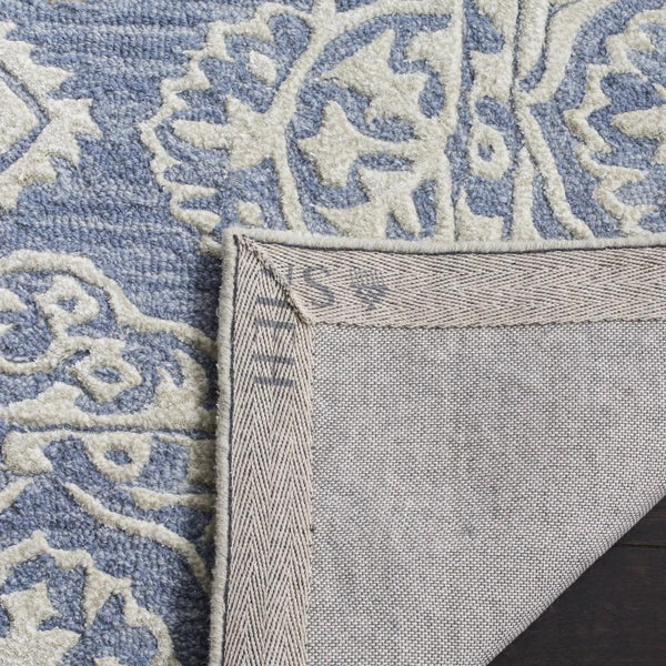 Safavieh Bella 134 Hand Tufted Wool Rug BEL134A-24